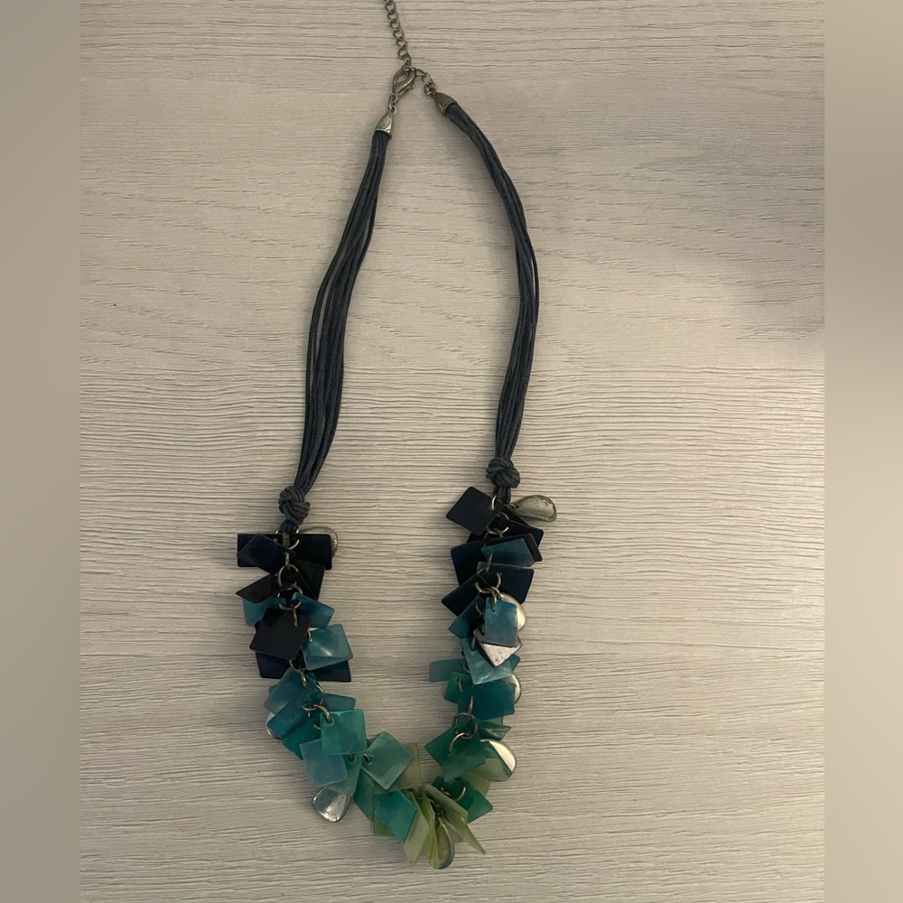 Blue Ombré Capiz or Stained Glass Beaded Necklace 💙💚